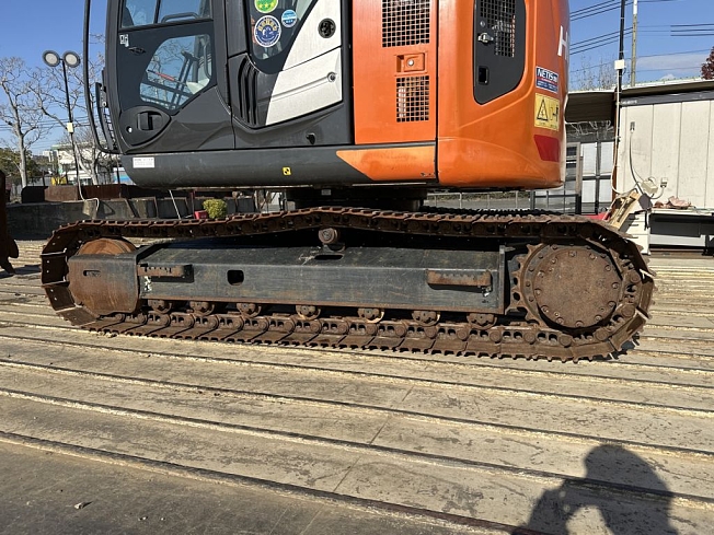日立建機 ZX135US-6 | 兵庫県の油圧ショベル(ユンボ) | BIGLEMON
