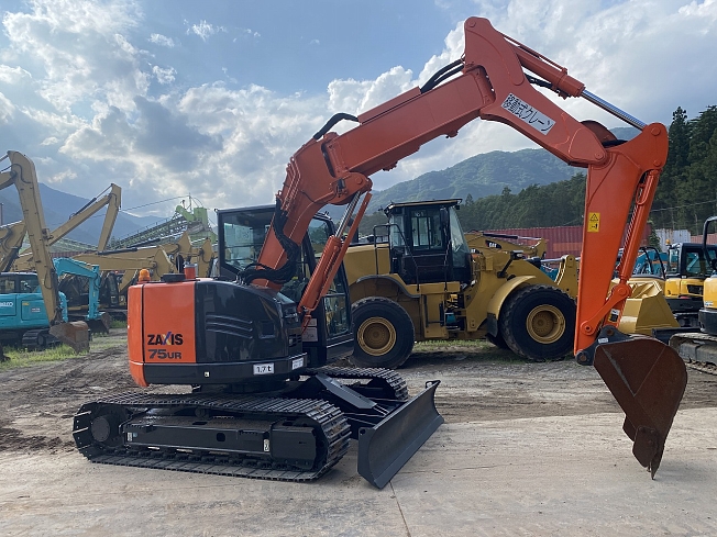 HITACHI ZX75UR-5B (Excavators) at Tochigi, Japan | Buy used