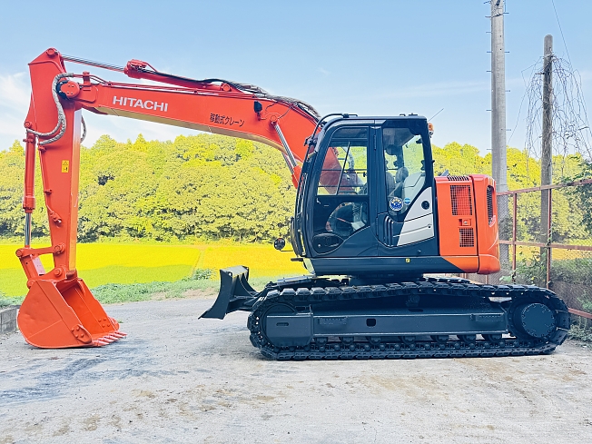 日立建機 ZX135US-5B | 千葉県の油圧ショベル(ユンボ