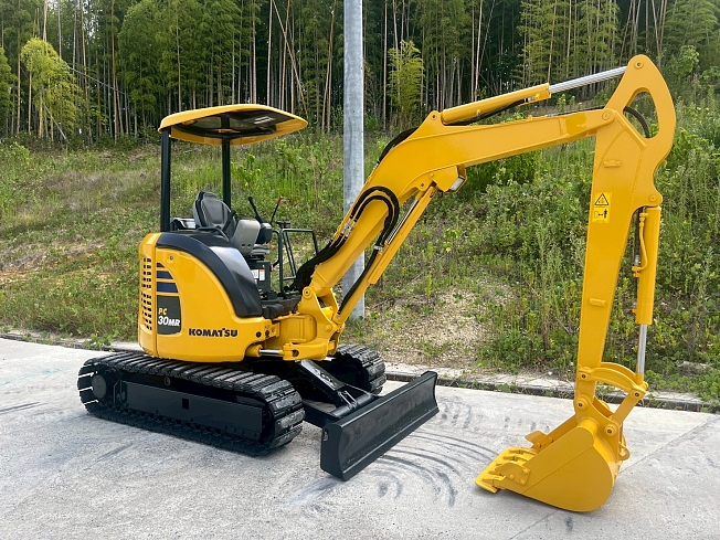 コマツ PC30MR-5 | 大阪府のミニ油圧ショベル(ミニユンボ