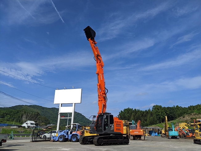 日立建機 ZX225USRLCK-5B | 大分県の油圧ショベル(ユンボ) | BIGLEMON