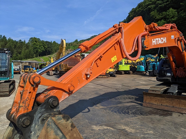 日立建機 ZX135USK-6 | 大分県の油圧ショベル(ユンボ