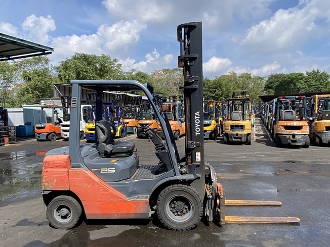 トヨタ　2トンフォークリフト美品 トヨタ 02-8FG25 | 兵庫県のフォークリフト | BIGLEMON（ビッグレモン