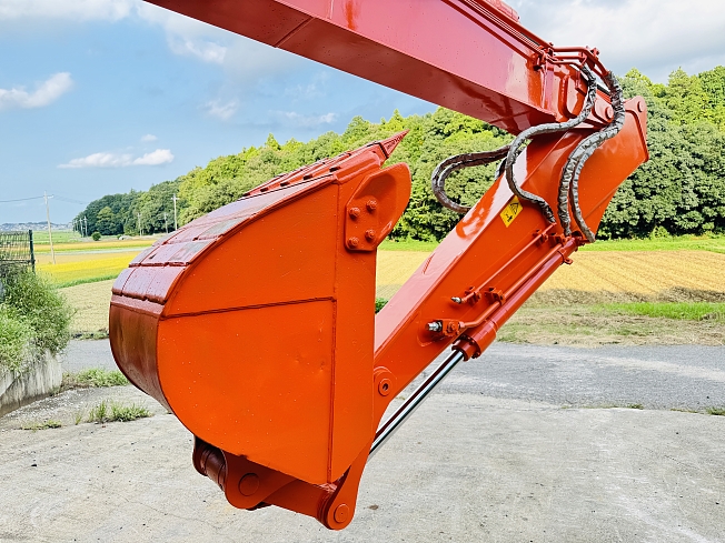 HITACHI ZX135USK-5B (Excavators) at Chiba, Japan | Buy used