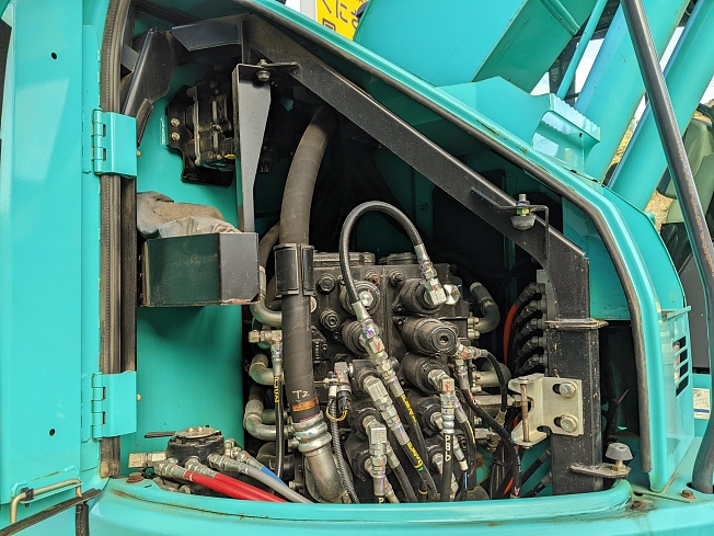 KOBELCO SK225SR-5 (Excavators) at Oita, Japan | Buy used Japanese
