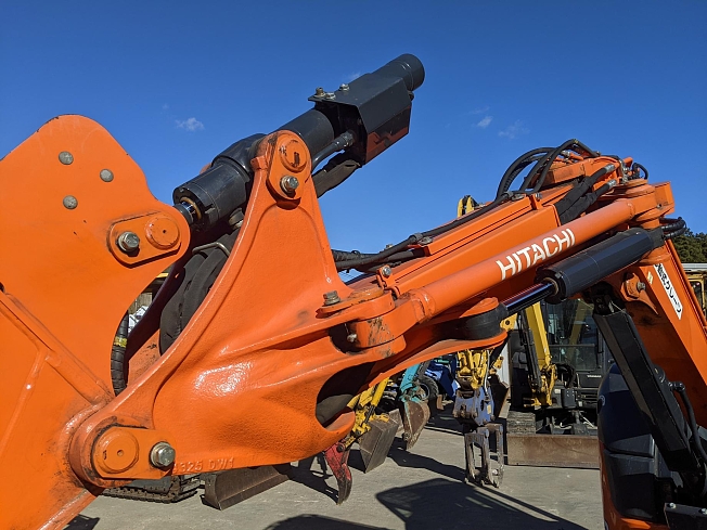 5B【新品】 日立建機 ZX40UR-5B | 大分県のミニ油圧ショベル(ミニユンボ