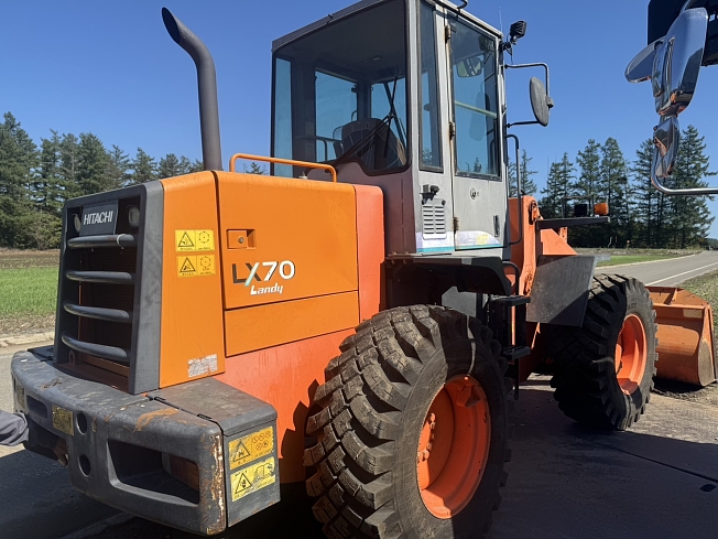 日立ランディLX70 ホイルローダー