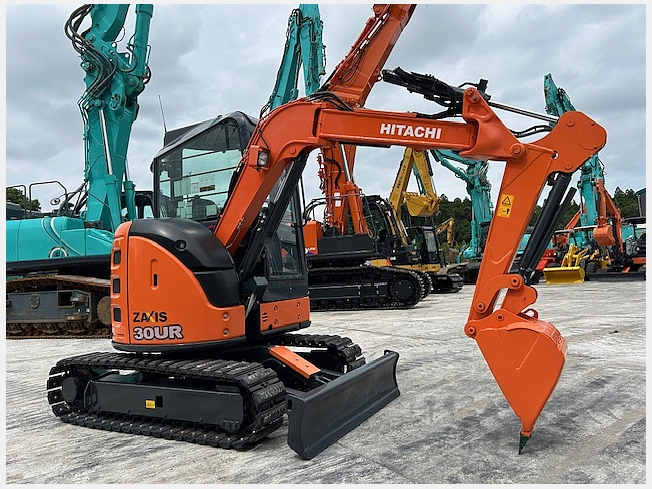 日立建機 ZX30UR-5B | 千葉県のミニ油圧ショベル(ミニユンボ