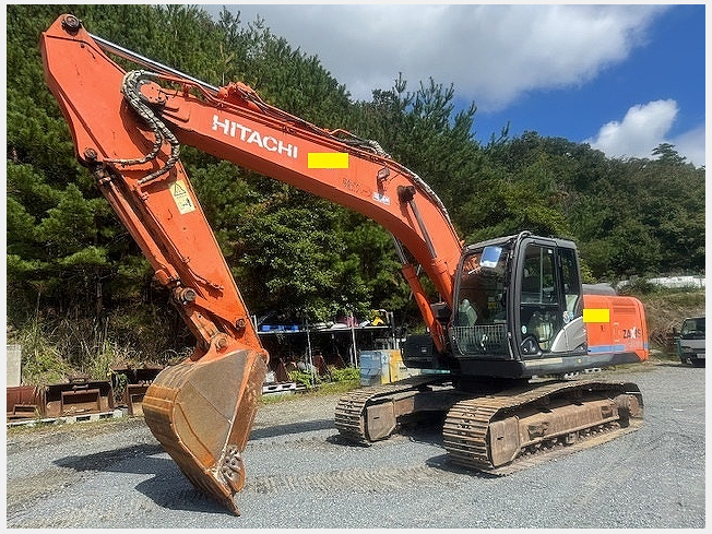 HITACHI ZX200-5B (Excavators) at Kyoto, Japan | Buy used