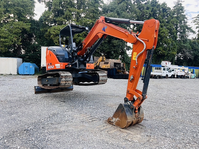 日立建機 ZX40U-5B | 千葉県のミニ油圧ショベル(ミニユンボ