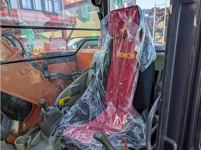 HITACHI ZX135USK-3 (Excavators) at Chiba, Japan | Buy used