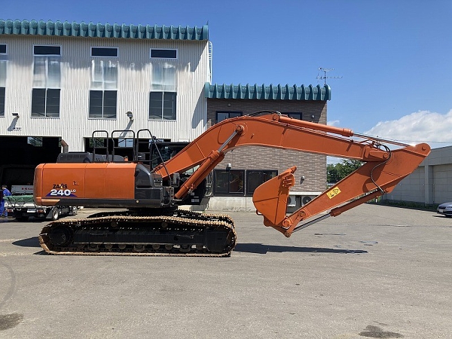 日立建機 ZX240LC-6 | 北海道の油圧ショベル(ユンボ) | BIGLEMON