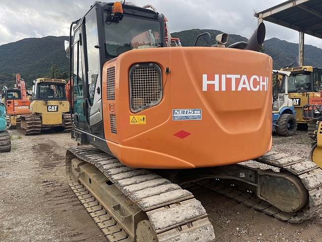 日立建機 ZX135US-5B | 栃木県の油圧ショベル(ユンボ