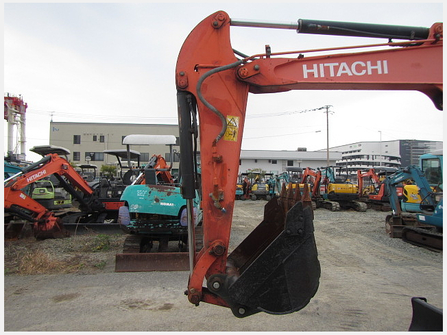 日立建機 ZX50U-5A | 茨城県のミニ油圧ショベル(ミニユンボ