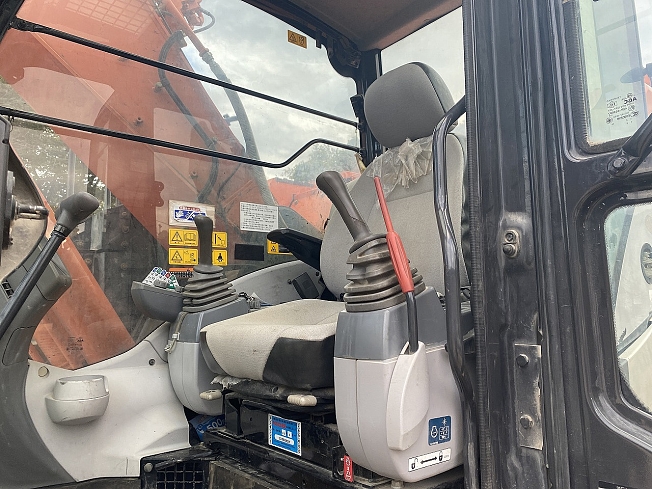 専用JJ58鑑付★12→15.5号アップ 最長発送期日10/24 日立建機 ZX225USRLCMH-5B | 千葉県の油圧ショベル(ユンボ