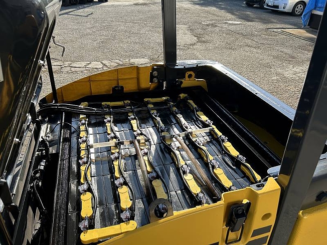 KOMATSU FB25-12 (Forklifts) at Saitama, Japan | Buy used Japanese