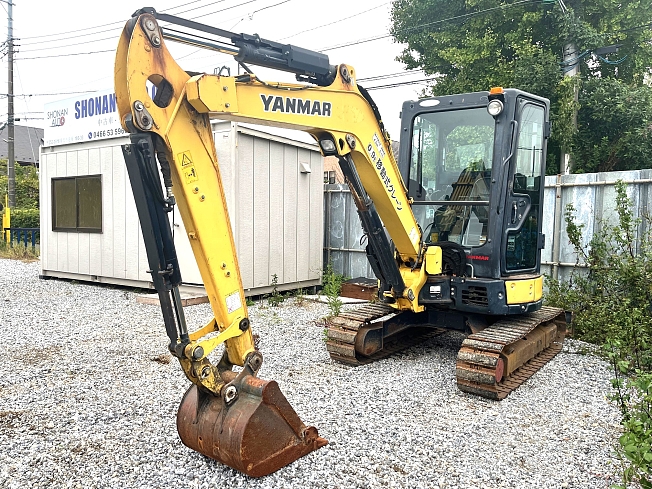 YANMAR ViO35 (ViO35-6) ｷｬﾋﾞﾝ仕様 (Mini excavators) at Kanagawa