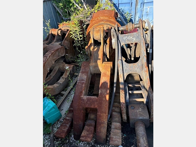 ユタニ工業 油圧式フォーク | 東京都のアタッチメント(建設機械