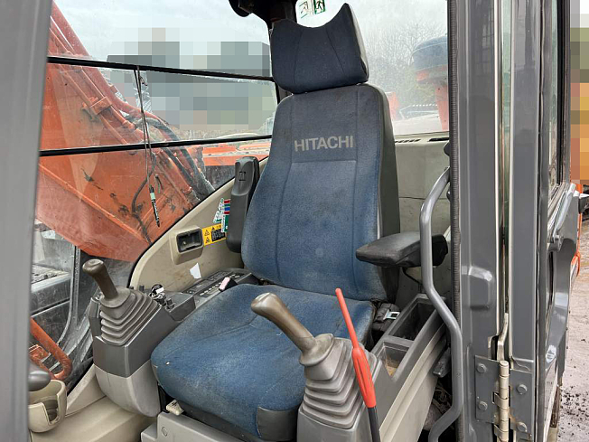 日立建機 ZX210K-3 | 愛知県の油圧ショベル(ユンボ) | BIGLEMON