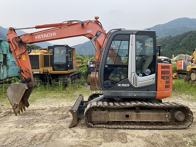 日立建機 ZX75US-3 | 栃木県の油圧ショベル(ユンボ) | BIGLEMON