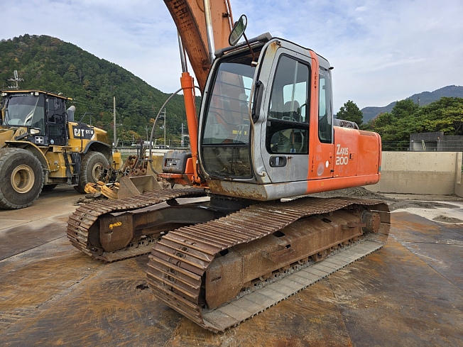 日立建機 ZX200LC | 兵庫県の油圧ショベル(ユンボ) | BIGLEMON（ビッグ