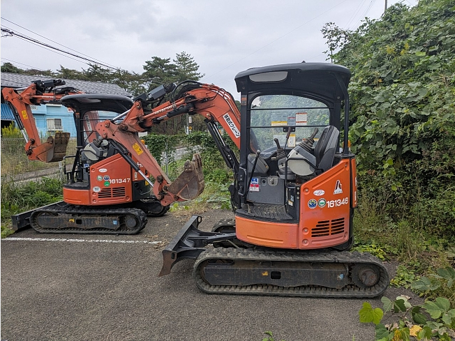 日立建機 ZX20UR-5A | 千葉県のミニ油圧ショベル(ミニユンボ