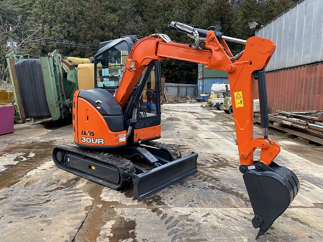 日立建機 ZX30UR-5B | 栃木県のミニ油圧ショベル(ミニユンボ