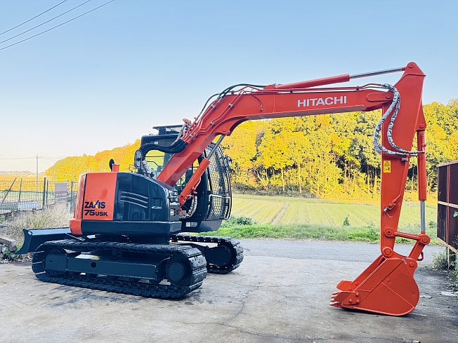 HITACHI ZX75USK-5B (Excavators) at Chiba, Japan | Buy used