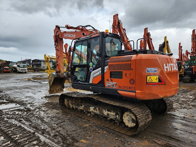 HITACHI ZX120-7 (Excavators) at Chiba, Japan | Buy used Japanese