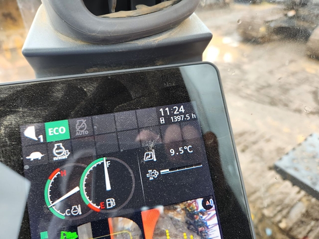 HITACHI ZX120-7 (Excavators) at Chiba, Japan | Buy used Japanese