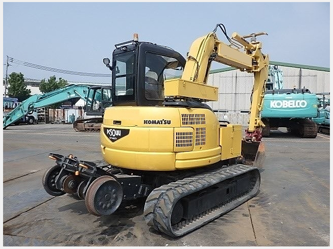コマツ PC50UUT-2E | 兵庫県のミニ油圧ショベル(ミニユンボ
