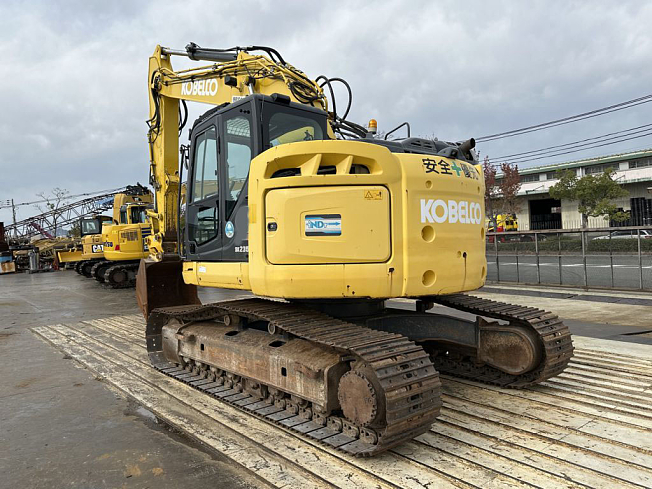 KOBELCO SK235SRD-5 (Excavators) at Hyogo, Japan | Buy used