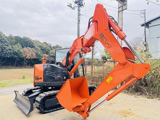 HITACHI ZX75UR-5B (Excavators) at Chiba, Japan | Buy used Japanese