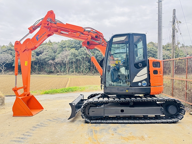 HITACHI ZX75UR-5B (Excavators) at Chiba, Japan | Buy used Japanese