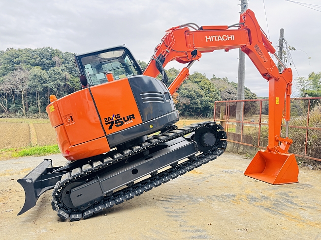 HITACHI ZX75UR-5B (Excavators) at Chiba, Japan | Buy used Japanese