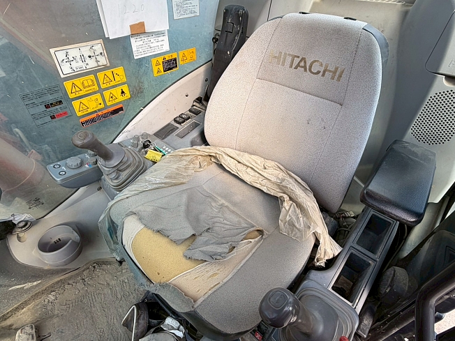 日立建機 ZX135US-6 | 長野県の油圧ショベル(ユンボ) | BIGLEMON