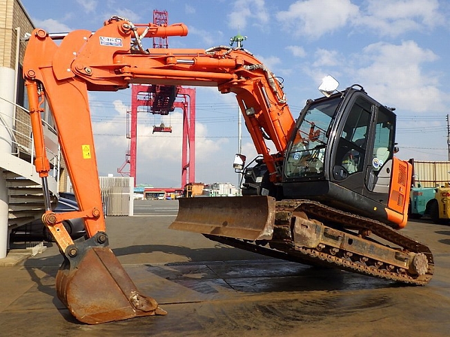 日立建機 ZX135USOS-6 | 兵庫県の油圧ショベル(ユンボ) | BIGLEMON