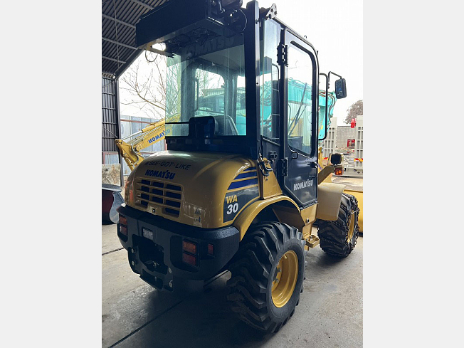 コマツ WA30-6E0 | 千葉県のタイヤショベル(ホイールローダー