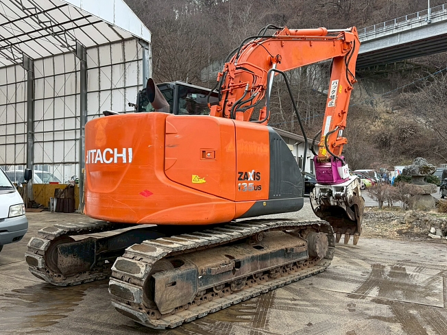 日立建機 ZX135US-5B | 長野県の油圧ショベル(ユンボ) | BIGLEMON