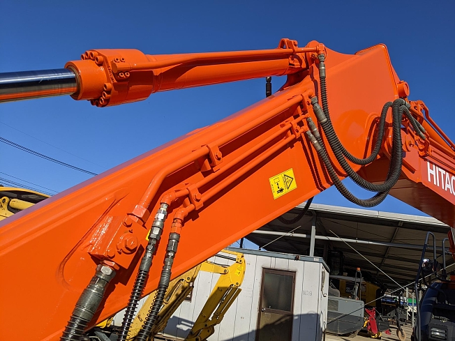 HITACHI ZX135US-6 (Excavators) at Oita, Japan | Buy used Japanese