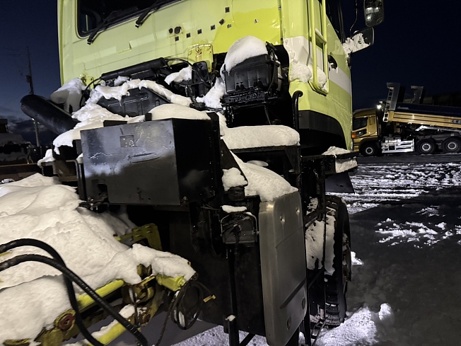 UDトラックス KL-CW48E | 北海道の運搬車両その他 | BIGLEMON（ビッグ