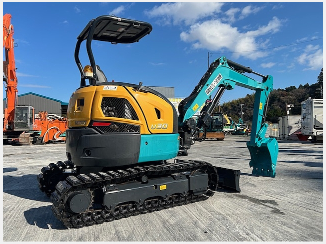 KUBOTA U-30-6 (Mini excavators) at Chiba, Japan | Buy used