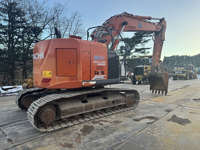 ニックス HITACHI ZX225US-6 (Excavators) at Tochigi, Japan | Buy used