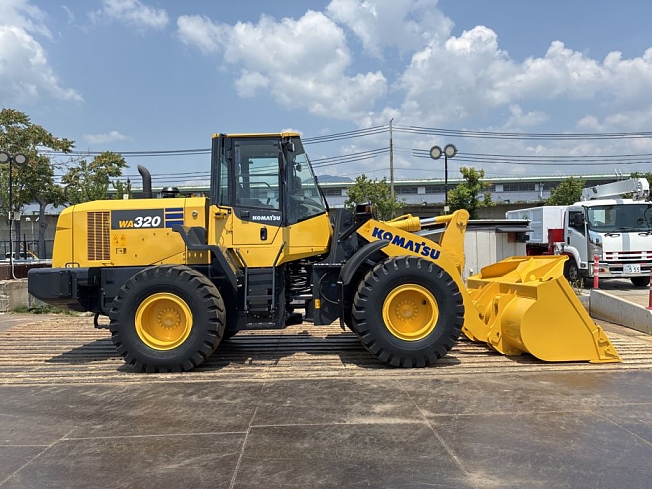 コマツ WA320-7 | 兵庫県のタイヤショベル(ホイールローダー