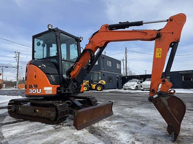 日立建機 ZX30U-5B | 北海道のミニ油圧ショベル(ミニユンボ