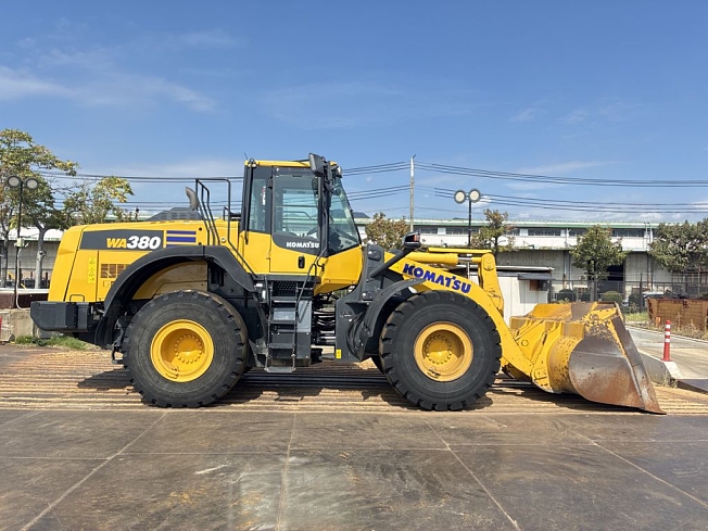 コマツ WA380-8 | 兵庫県のタイヤショベル(ホイールローダー