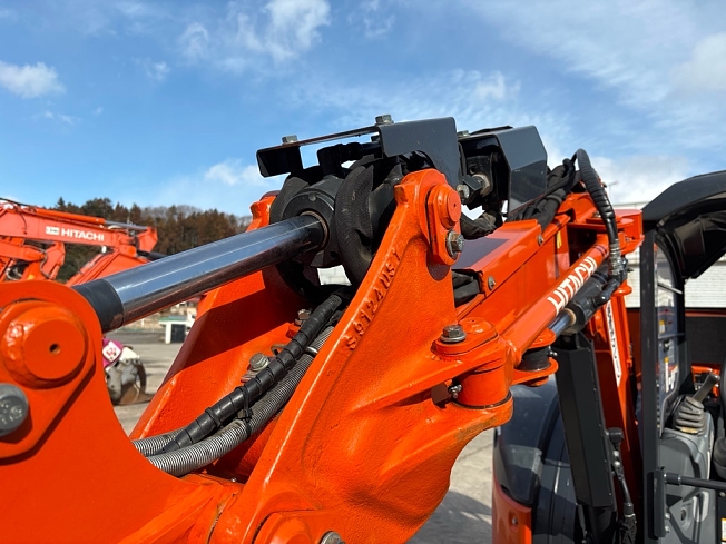 日立建機 ZX20UR-5A | 福島県のミニ油圧ショベル(ミニユンボ
