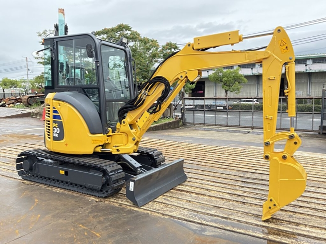 コマツ PC30MR-3N1 | 兵庫県のミニ油圧ショベル(ミニユンボ