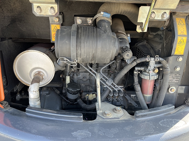 日立建機 ZX20UR | 神奈川県のミニ油圧ショベル(ミニユンボ