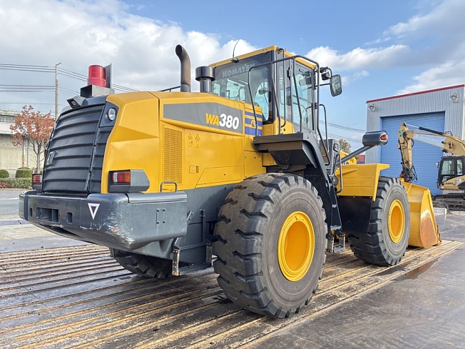 コマツ WA380-7 | 兵庫県のタイヤショベル(ホイールローダー